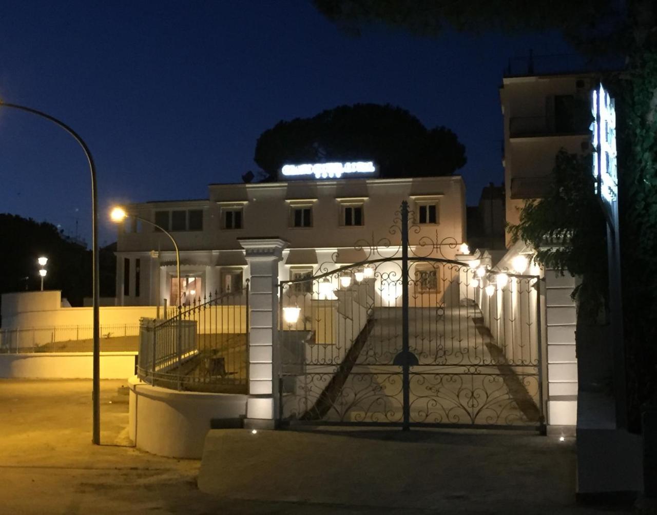 Grand Hotel Royal Pompei Exterior photo